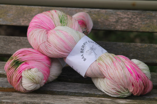 Sock/ fingering weight yarn, Tea Rose